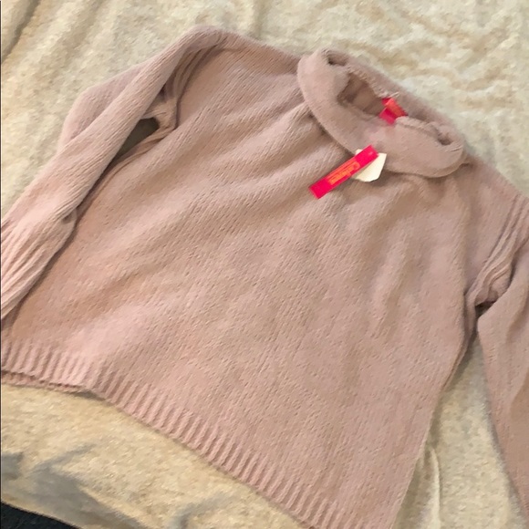 Super soft sweater - Picture 1 of 4